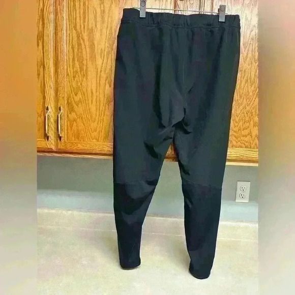 Abercrombie & Fitch black joggers size medium - Picture 2 of 3